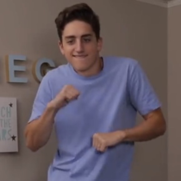 Meet your Posher, Miranda - Picture 1 of 1